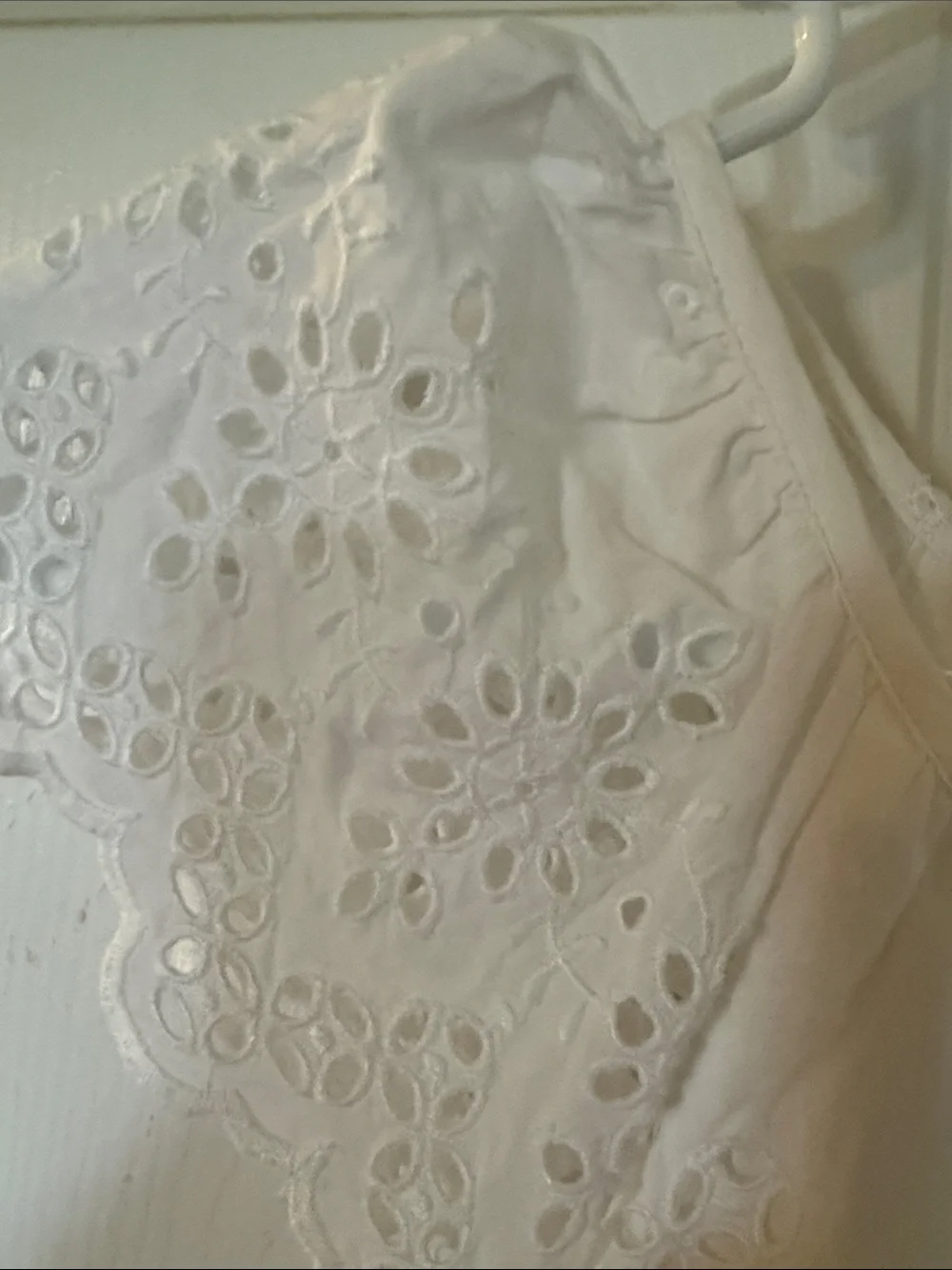 GAP soft white